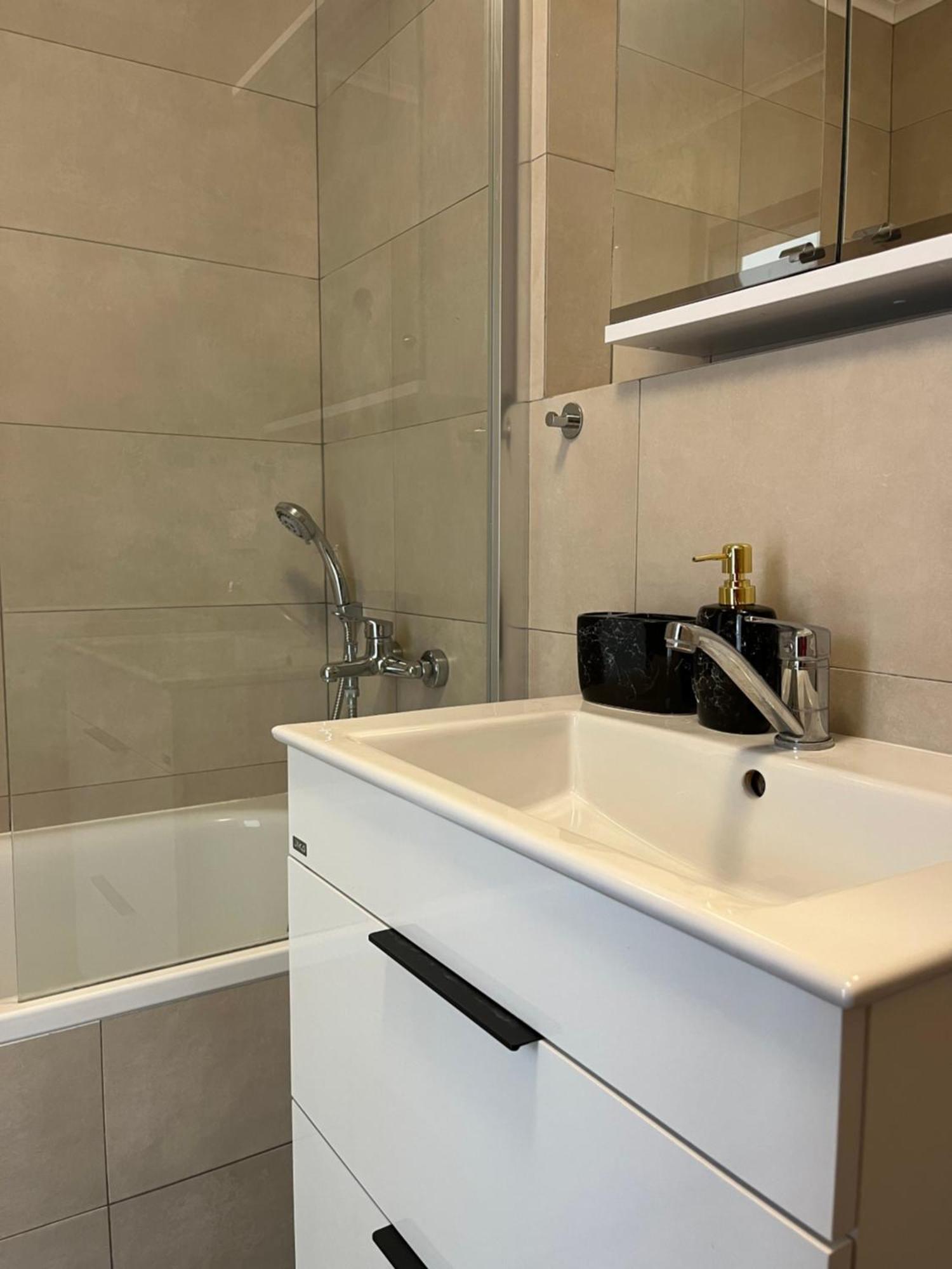 Elegant Escape Apartment I - City Centre Bratislava Exterior foto